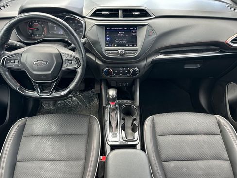 Used 2022 Chevrolet TrailBlazer RS FWD image 13