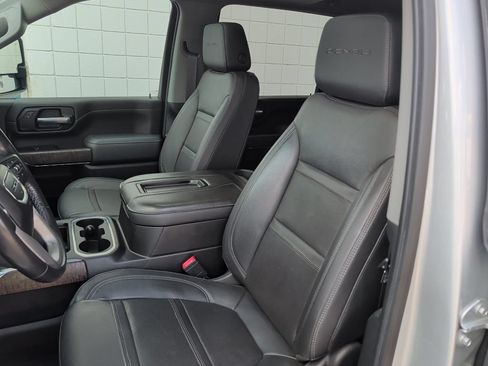 Used 2022 GMC Sierra 3500 Denali w/ Denali Ultimate Package AWD/4WD image 14