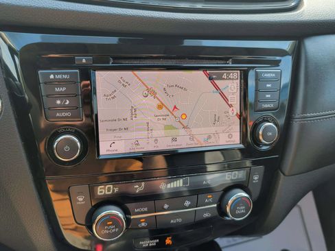 Used 2019 Nissan Rogue SL w/ Premium Package AWD/4WD image 17