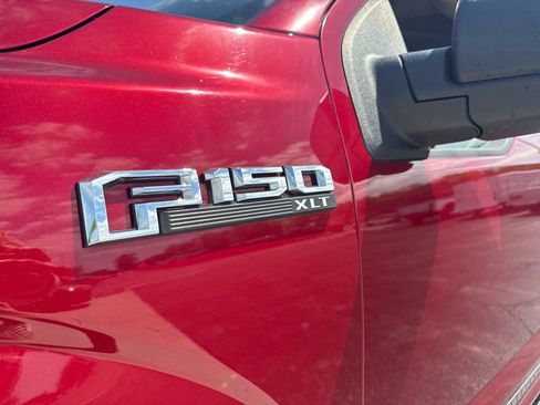 Used 2015 Ford F150 XLT w/ Equipment Group 302A Luxury AWD/4WD image 14