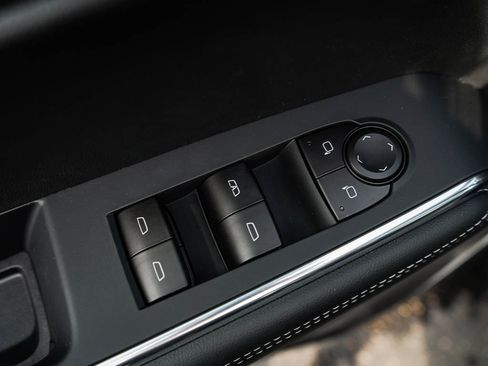 New 2026 GMC Acadia Elevation w/ Black Edition AWD/4WD image 18