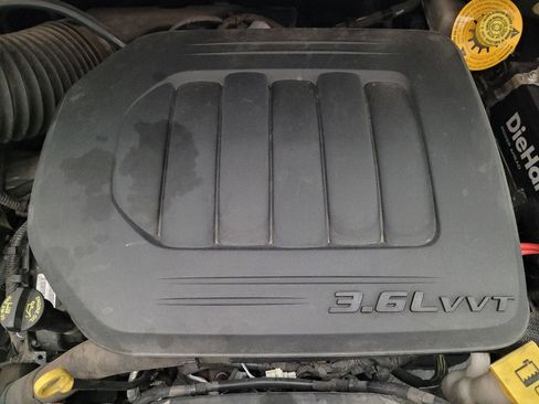 Used 2019 Dodge Grand Caravan SXT image 30