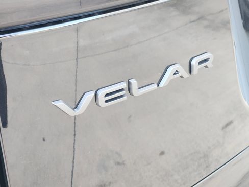 New 2026 Land Rover Range Rover Velar Dynamic SE image 12