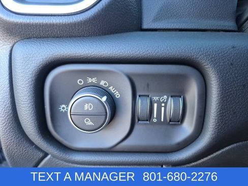 New 2026 RAM 2500 Laramie AWD/4WD image 31