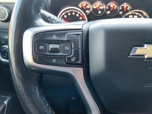 Used 2021 Chevrolet Silverado 1500 LT image 31