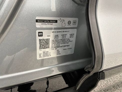 New 2026 Buick Enclave Sport Touring w/ Power Package FWD image 34