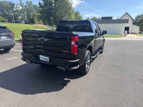 Used 2024 Chevrolet Silverado 1500 RST w/ Convenience Package II AWD/4WD image 10