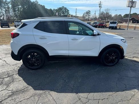 Certified 2024 Buick Encore GX Sport Touring w/ Comfort Package FWD image 10