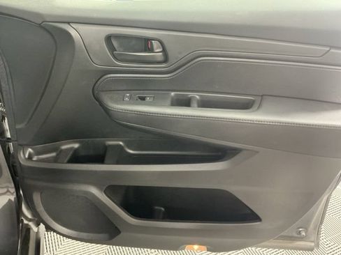 Used 2023 Honda Odyssey EX-L image 13