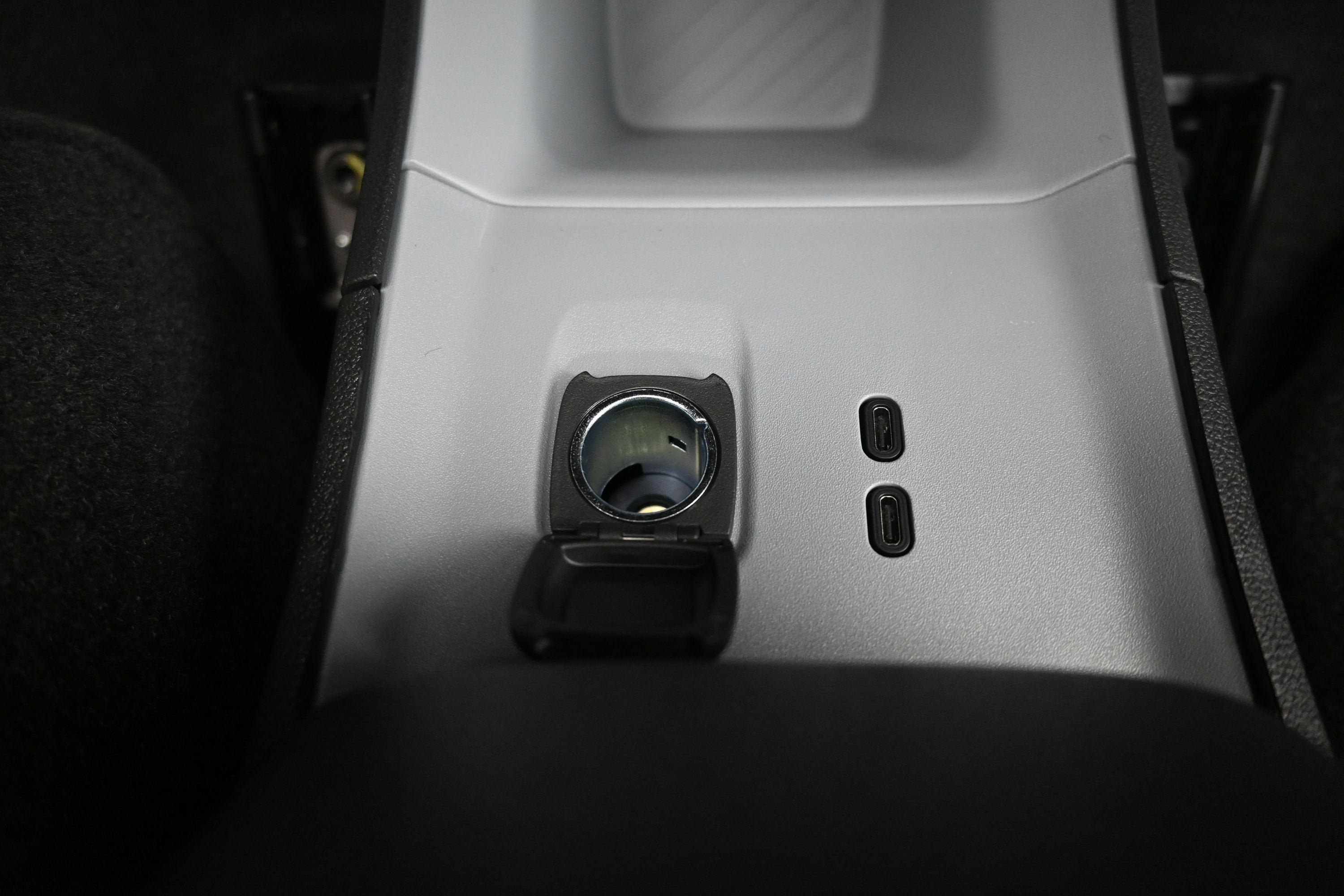 New 2027 Chevrolet Bolt LT w/ Comfort Package FWD image 29