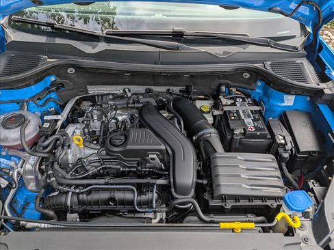 Certified 2023 Volkswagen Taos SEL AWD/4WD image 10