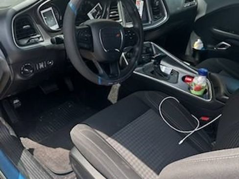 Used 2018 Dodge Challenger SXT RWD image 5