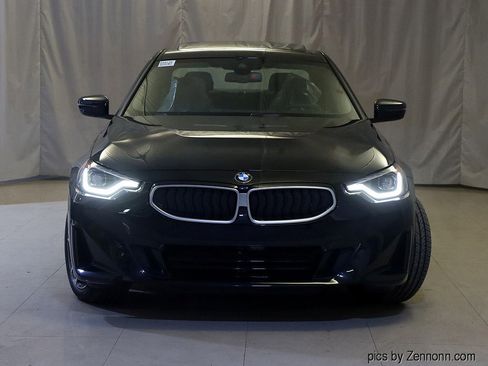Used 2025 BMW 230i xDrive 230i xDrive w/ Premium Package image 5
