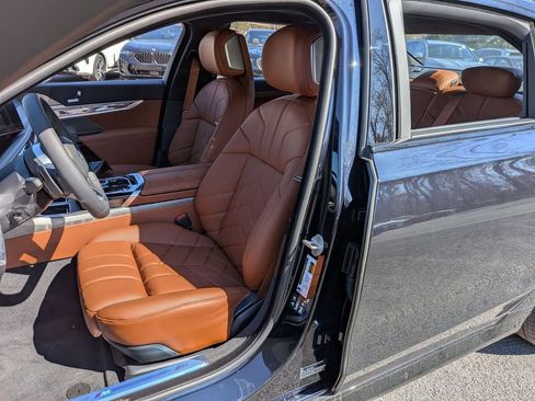 New 2026 BMW 760i xDrive w/ Executive Package AWD/4WD image 8