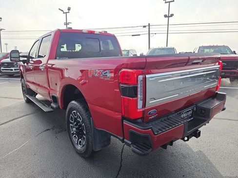 Used 2023 Ford F250 Platinum w/ FX4 Off-Road Package AWD/4WD image 4