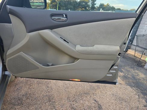 Used 2009 Nissan Altima 2.5 S FWD image 11