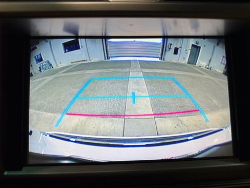 Used 2015 Lexus GX 460 w/ Premium Package image 29