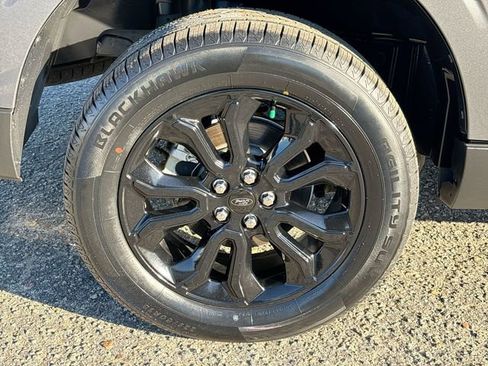 Used 2024 Ford Maverick XLT w/ XLT Luxury Package image 11