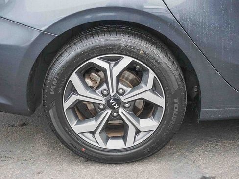 Certified 2021 Kia Forte LXS image 9