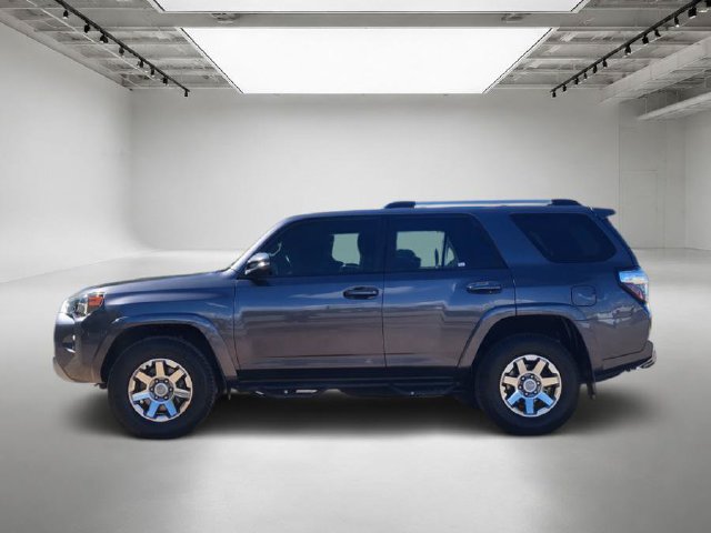 Used 2016 Toyota 4Runner Trail Premium AWD/4WD image 2