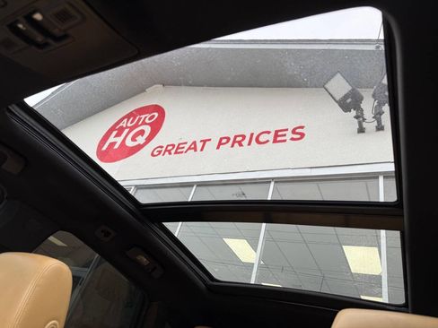 Used 2014 Cadillac SRX Luxury image 24