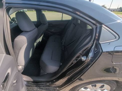 Used 2025 Toyota Corolla LE FWD image 9