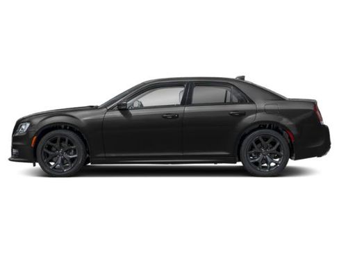 Certified 2023 Chrysler 300 Touring L w/ Safetytec Plus Group RWD image 2