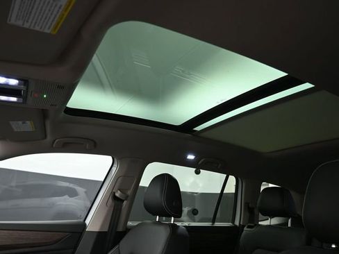 New 2026 Volkswagen Atlas SEL image 2