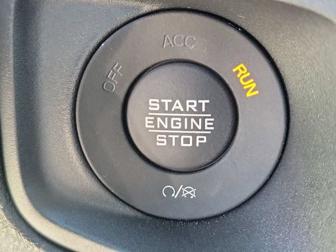 Used 2025 Jeep Wrangler Unlimited Sport AWD/4WD image 26
