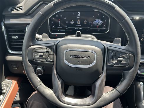 Used 2025 GMC Sierra 1500 Denali Ultimate AWD/4WD image 19