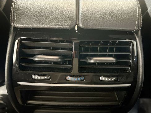 Used 2018 BMW 530i image 19