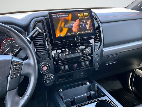 Used 2024 Nissan Titan PRO-4X w/ Pro-4x Convenience Package AWD/4WD image 9