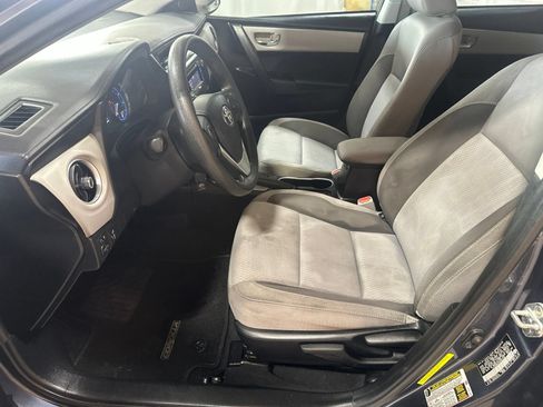 Used 2017 Toyota Corolla LE FWD image 13