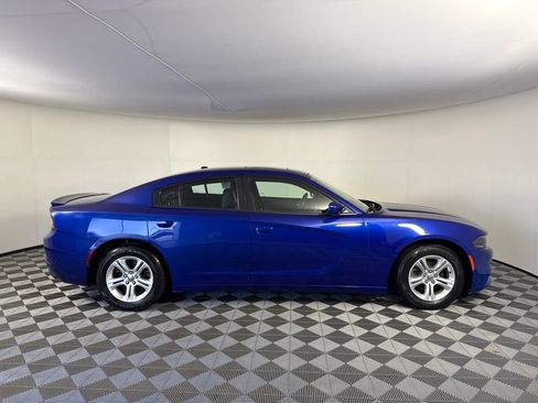 Used 2021 Dodge Charger SXT w/ Leather Interior Group RWD image 6
