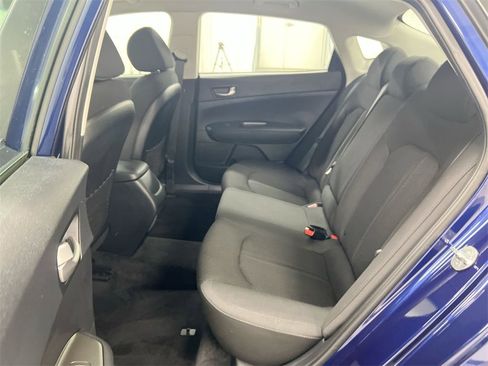 Used 2020 Kia Optima LX image 22