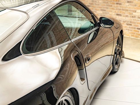 Used 2003 Porsche 911 Turbo image 33