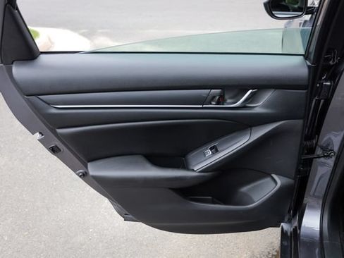 Used 2019 Honda Accord LX image 62