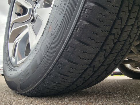 Used 2019 RAM 1500 Limited image 13