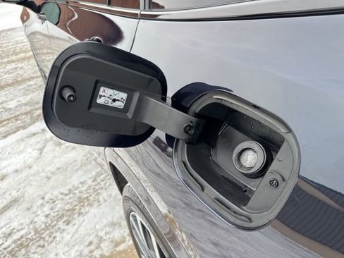 Certified 2022 Cadillac XT6 Sport w/ Technology Package image 21