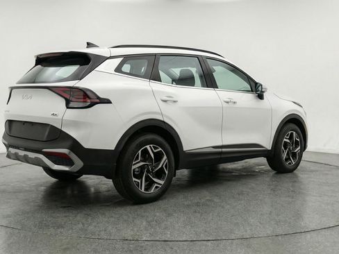 Used 2025 Kia Sportage LX FWD image 9