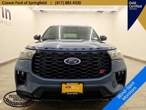 Used 2025 Ford Explorer ST w/ Sun And Sound Package AWD/4WD image 9