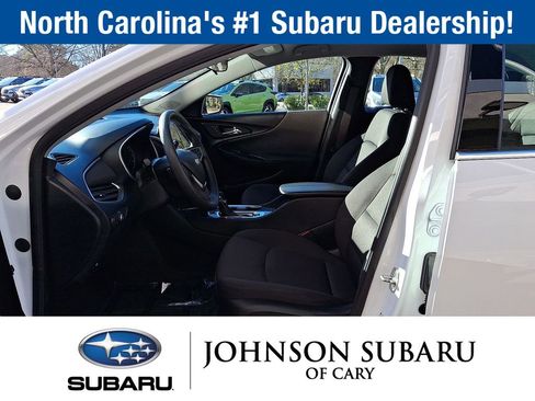 Used 2022 Chevrolet Malibu LT image 12