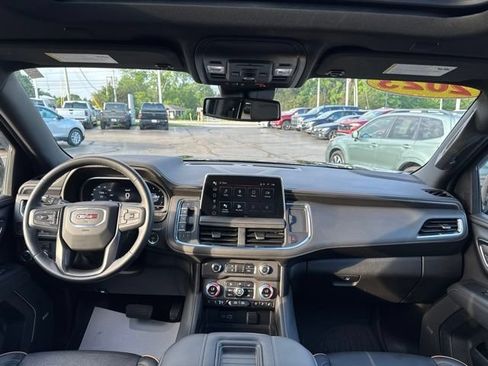 Used 2023 GMC Yukon XL AT4 w/ AT4 Premium Package AWD/4WD image 28