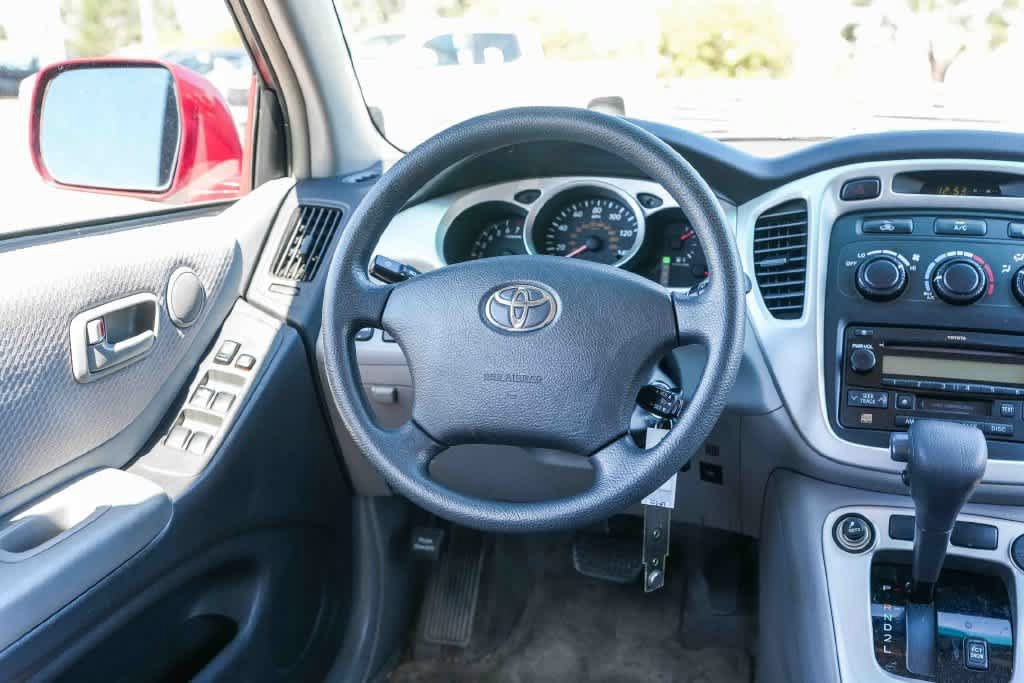 Used 2006 Toyota Highlander 2WD w/ 3rd Row image 15