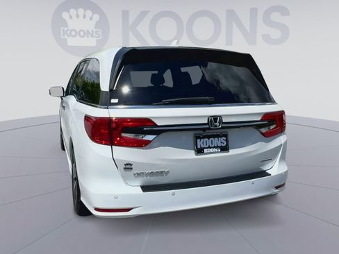 Used 2023 Honda Odyssey Touring image 10