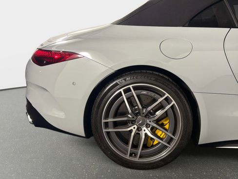 Used 2024 Mercedes-Benz SL 55 AMG 4MATIC image 18