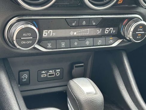 Used 2025 Nissan Sentra SV w/ All-Weather Package FWD image 25