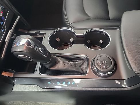 Used 2018 Ford Explorer XLT w/ Equipment Group 201A image 33