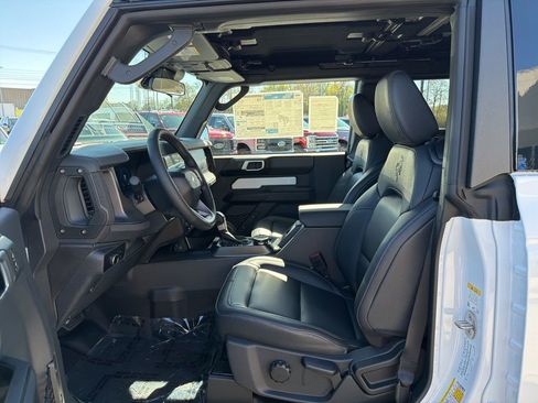 New 2026 Ford Bronco Badlands image 10