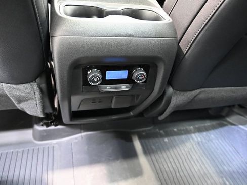 New 2026 Chevrolet Traverse LT w/ Sun and Wheel Package image 27